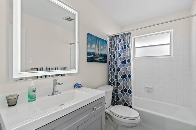 2800 Indian River Boulevard 10I, Vero Beach, FL 32960