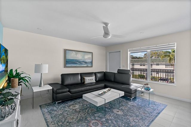 2800 Indian River Boulevard 10I, Vero Beach, FL 32960