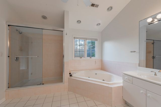 3125 Lake Avenue, Wilmette, IL 60091