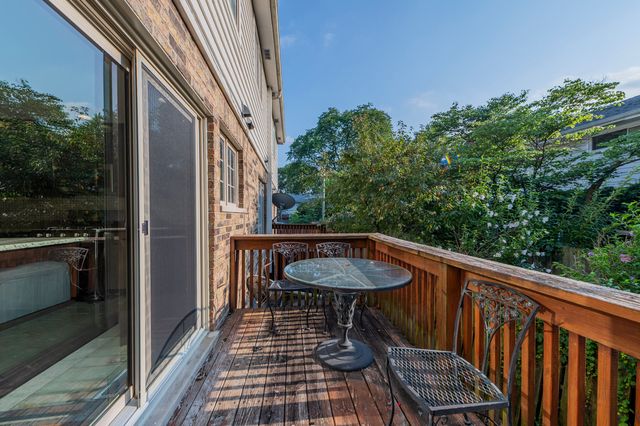 3125 Lake Avenue, Wilmette, IL 60091