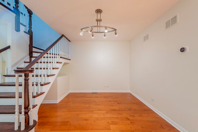 3125 Lake Avenue, Wilmette, IL 60091