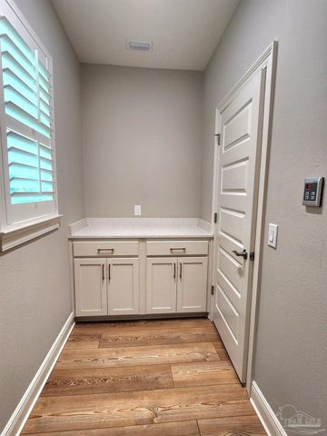 860 Van Kirk Ave, Pensacola, FL 32503