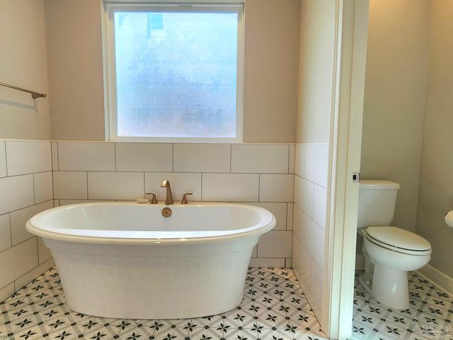 860 Van Kirk Ave, Pensacola, FL 32503