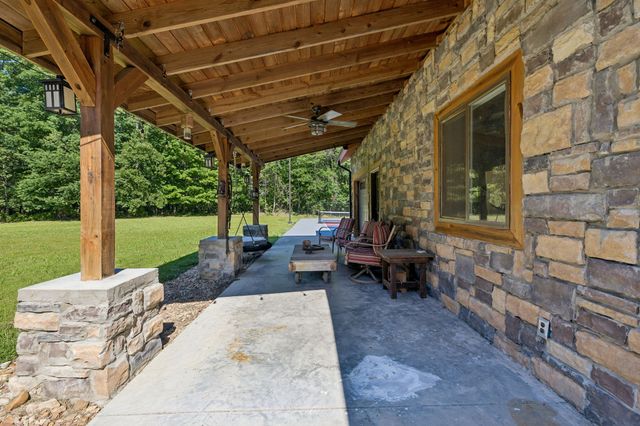 95 Bowman Ct, Waverly, TN 37185