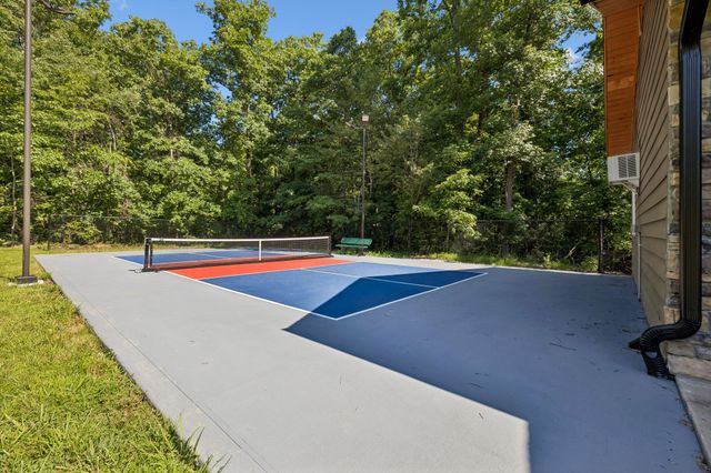 95 Bowman Ct, Waverly, TN 37185