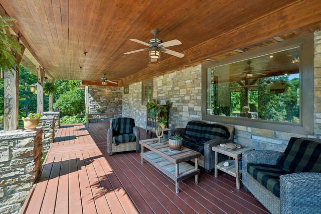 95 Bowman Ct, Waverly, TN 37185