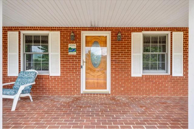 7031 Highfields Farm TRL, Roanoke, VA 24018