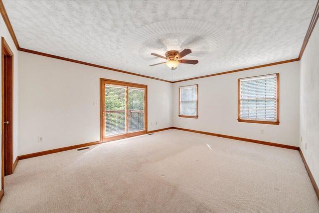 7031 Highfields Farm TRL, Roanoke, VA 24018