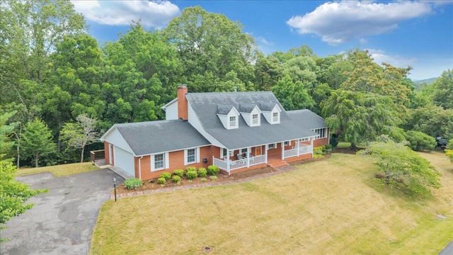 7031 Highfields Farm TRL, Roanoke, VA 24018