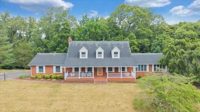 7031 Highfields Farm TRL, Roanoke, VA 24018