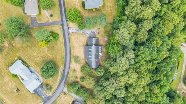 7031 Highfields Farm TRL, Roanoke, VA 24018
