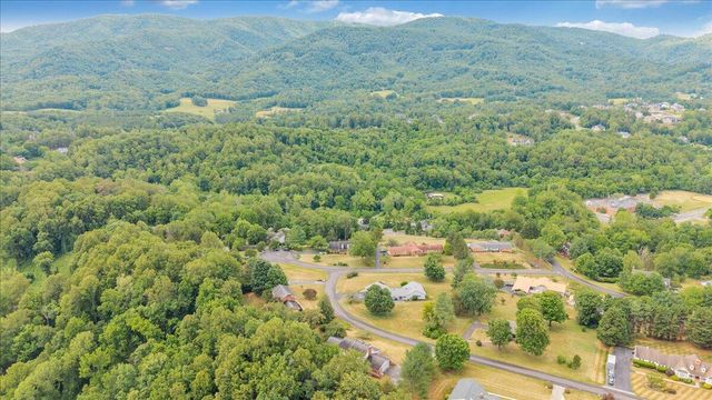 7031 Highfields Farm TRL, Roanoke, VA 24018