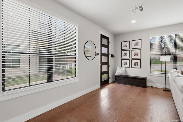 171 Barilla Pl Unit 103, Alamo Heights, TX 78209