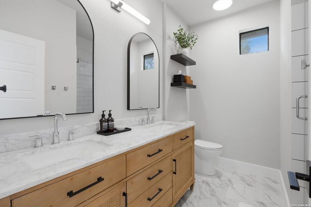 171 Barilla Pl Unit 103, Alamo Heights, TX 78209
