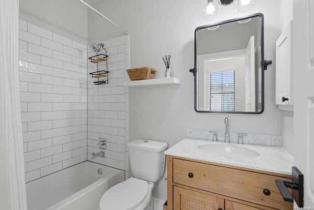 171 Barilla Pl Unit 103, Alamo Heights, TX 78209