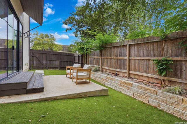 171 Barilla Pl Unit 103, Alamo Heights, TX 78209