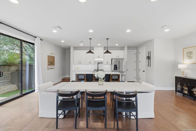 171 Barilla Pl Unit 103, Alamo Heights, TX 78209