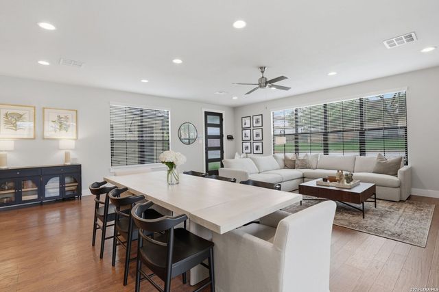 171 Barilla Pl Unit 103, Alamo Heights, TX 78209