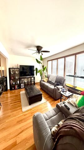 2550 W Winnemac Avenue 1, Chicago, IL 60625