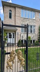 2550 W Winnemac Avenue 1, Chicago, IL 60625