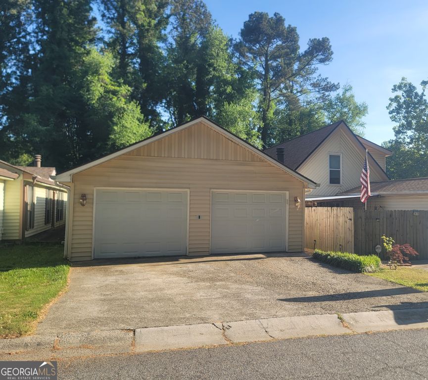 2972 Chipmunk Trail SE, Marietta, GA 30067