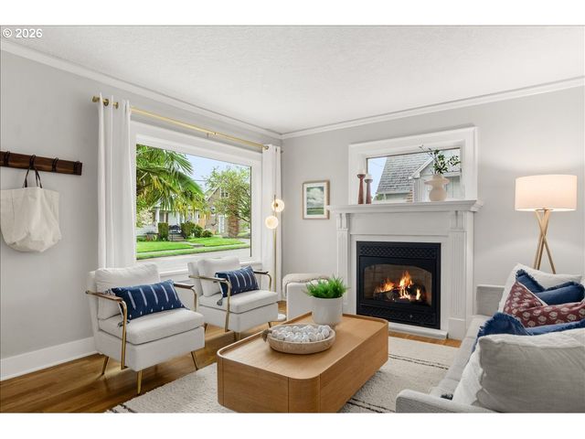 1845 Se REEDWAY St, Portland, OR 97202