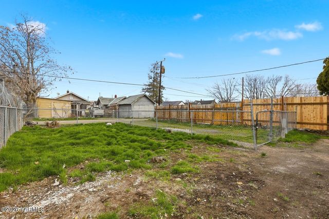 1115 Folsom Ave, Yakima, WA 98902