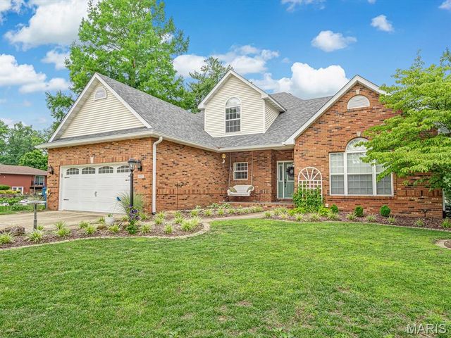 1101 Timberlake Drive, Edwardsville, IL 62025