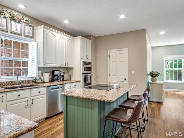 1101 Timberlake Drive, Edwardsville, IL 62025
