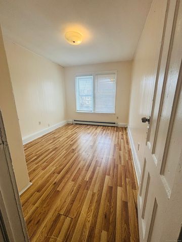 259 6th Street, Bridgeport, CT 06607