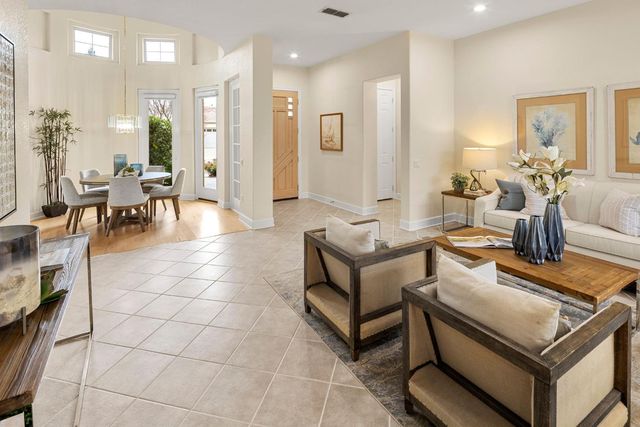 755 Castleberry Ln, Lincoln, CA 95648