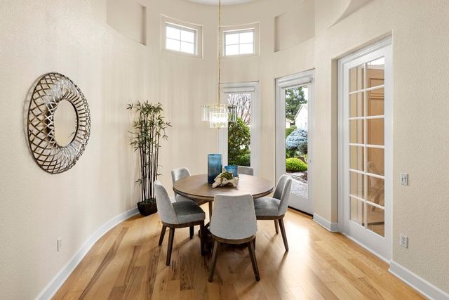 755 Castleberry Ln, Lincoln, CA 95648