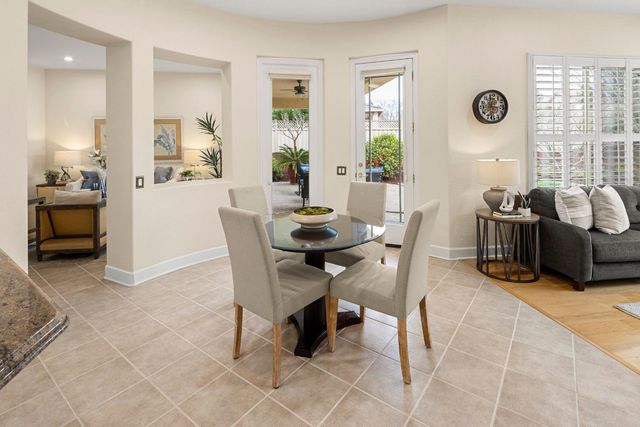 755 Castleberry Ln, Lincoln, CA 95648