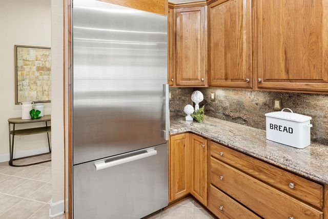 755 Castleberry Ln, Lincoln, CA 95648