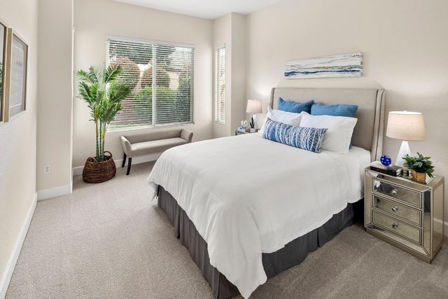 755 Castleberry Ln, Lincoln, CA 95648