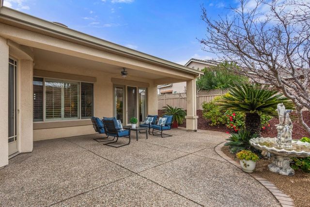 755 Castleberry Ln, Lincoln, CA 95648