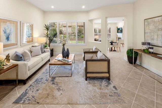 755 Castleberry Ln, Lincoln, CA 95648