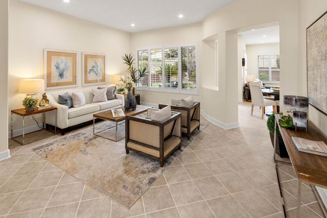 755 Castleberry Ln, Lincoln, CA 95648