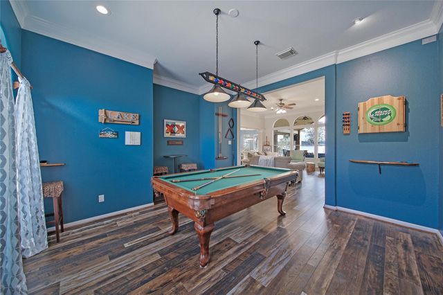 9698 E Shore Drive, Willis, TX 77318