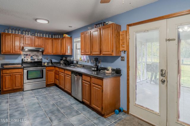 7 Mary Court, Long Beach, MS 39560