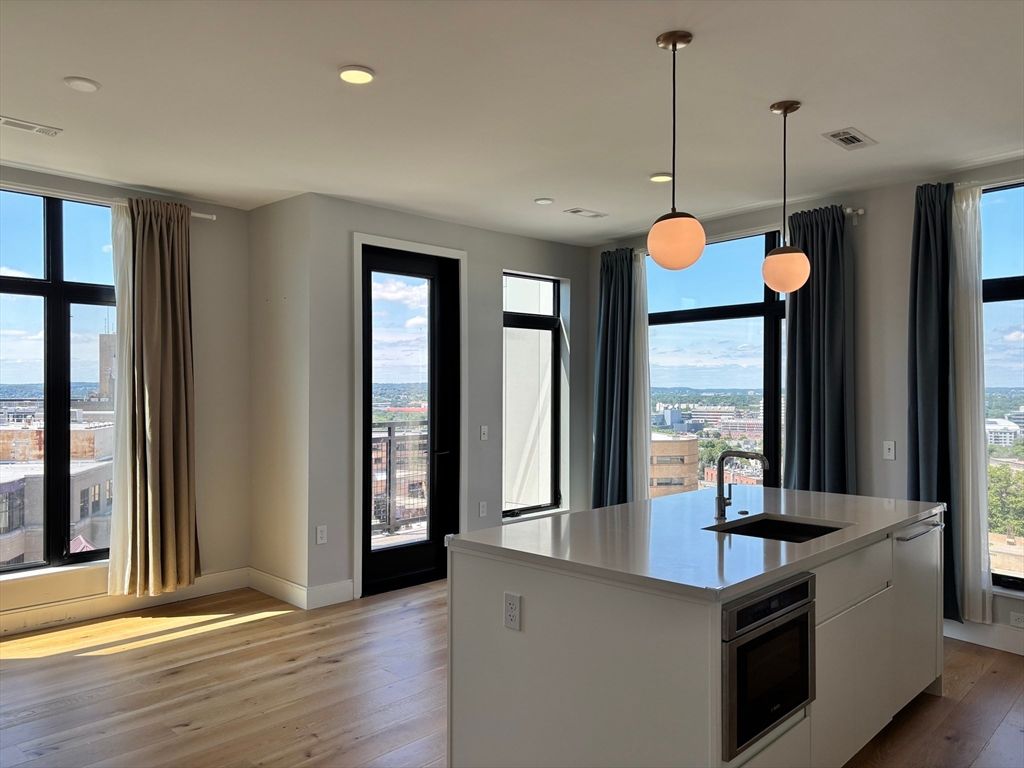 191 Washington St 725, Boston, MA 02135
