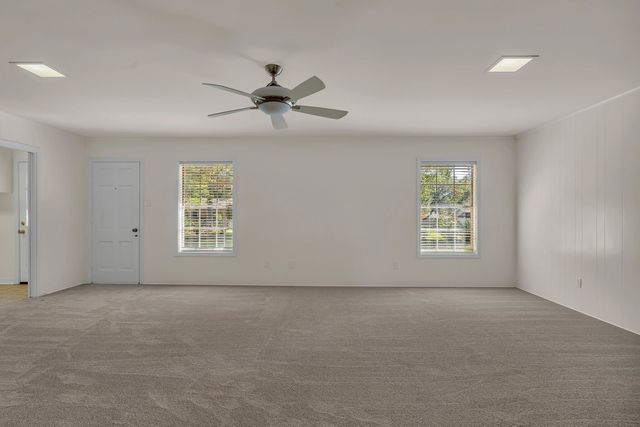 1900 Beth Dr., Longview, TX 75605