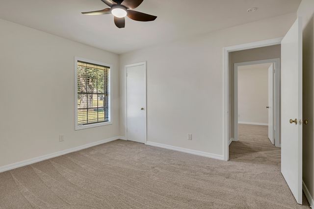 1900 Beth Dr., Longview, TX 75605