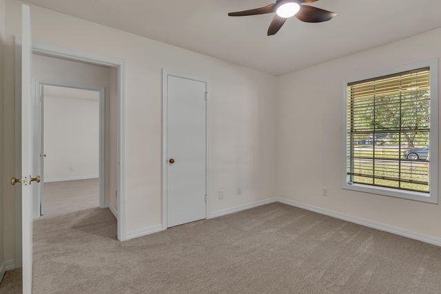 1900 Beth Dr., Longview, TX 75605