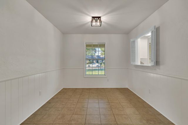 1900 Beth Dr., Longview, TX 75605