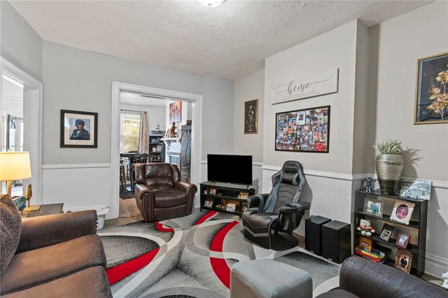6723 Greenwood St, Morningside, PA 15206