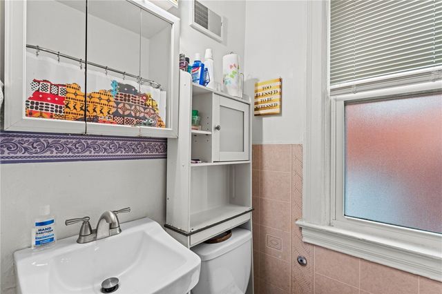 6723 Greenwood St, Morningside, PA 15206