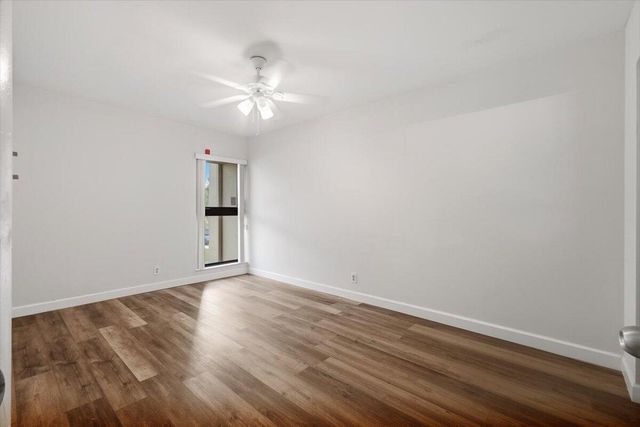 9240 NW 14th Street 270, Pembroke Pines, FL 33024