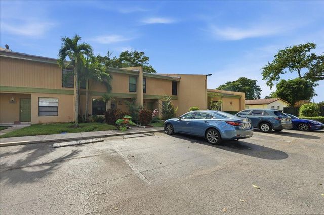 9240 NW 14th Street 270, Pembroke Pines, FL 33024
