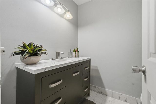 9240 NW 14th Street 270, Pembroke Pines, FL 33024